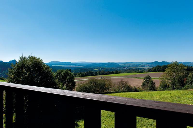 Panorama-Apartments Weinberghaus Mittelndorf Kültér fotó